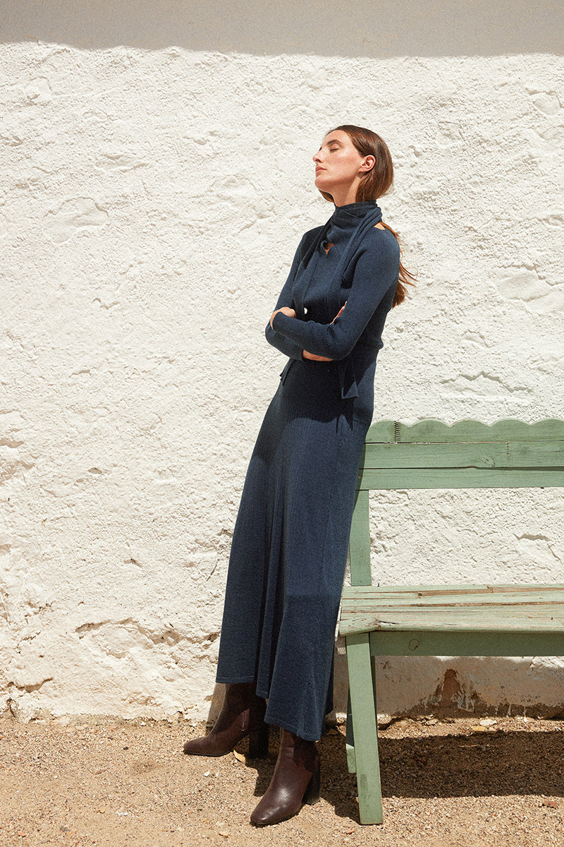 Saia canelada azul marinho