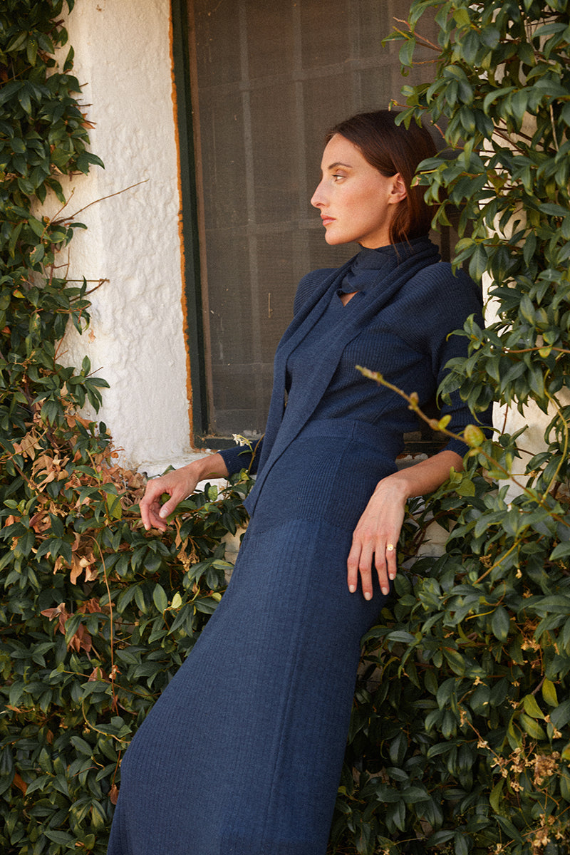 Saia canelada azul marinho