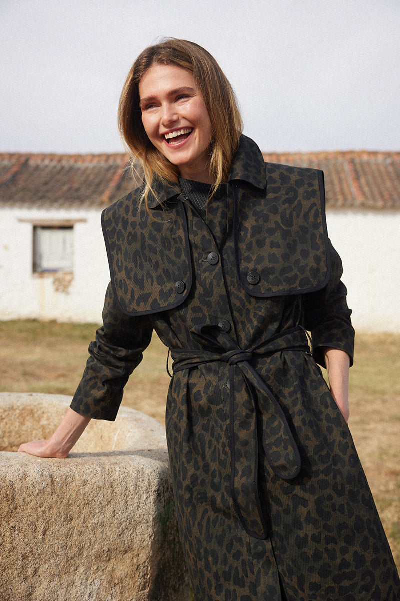 Gabardina animal print