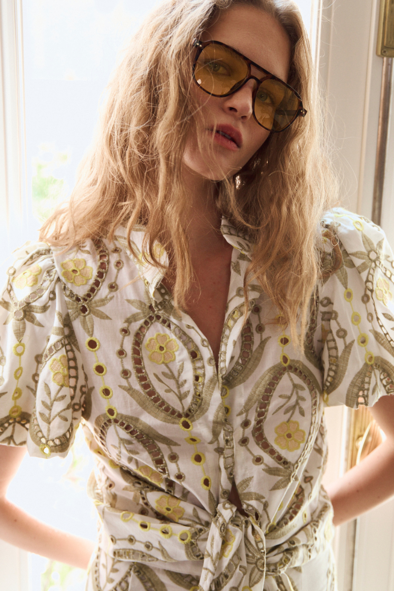 Total Look Pilar Bordados Caqui