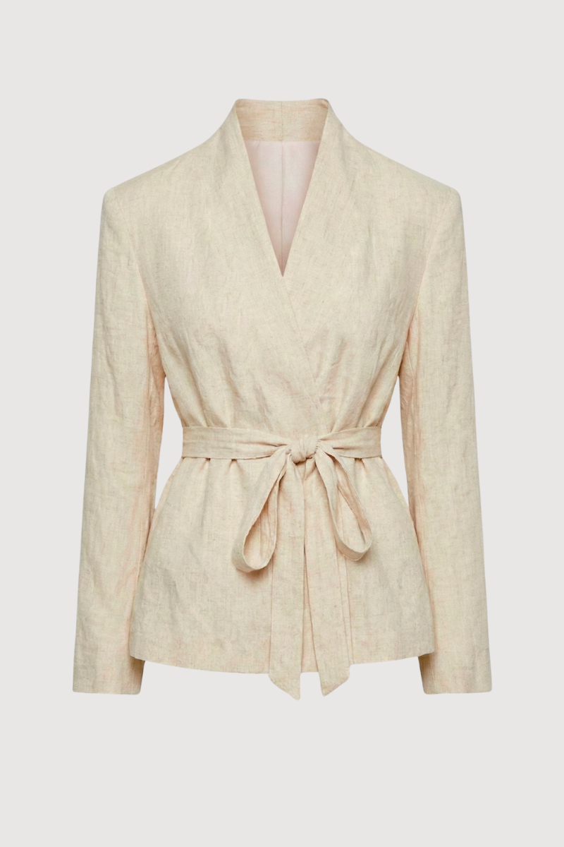 Chaqueta tipo kimono en color crema con cuello subido y manga larga