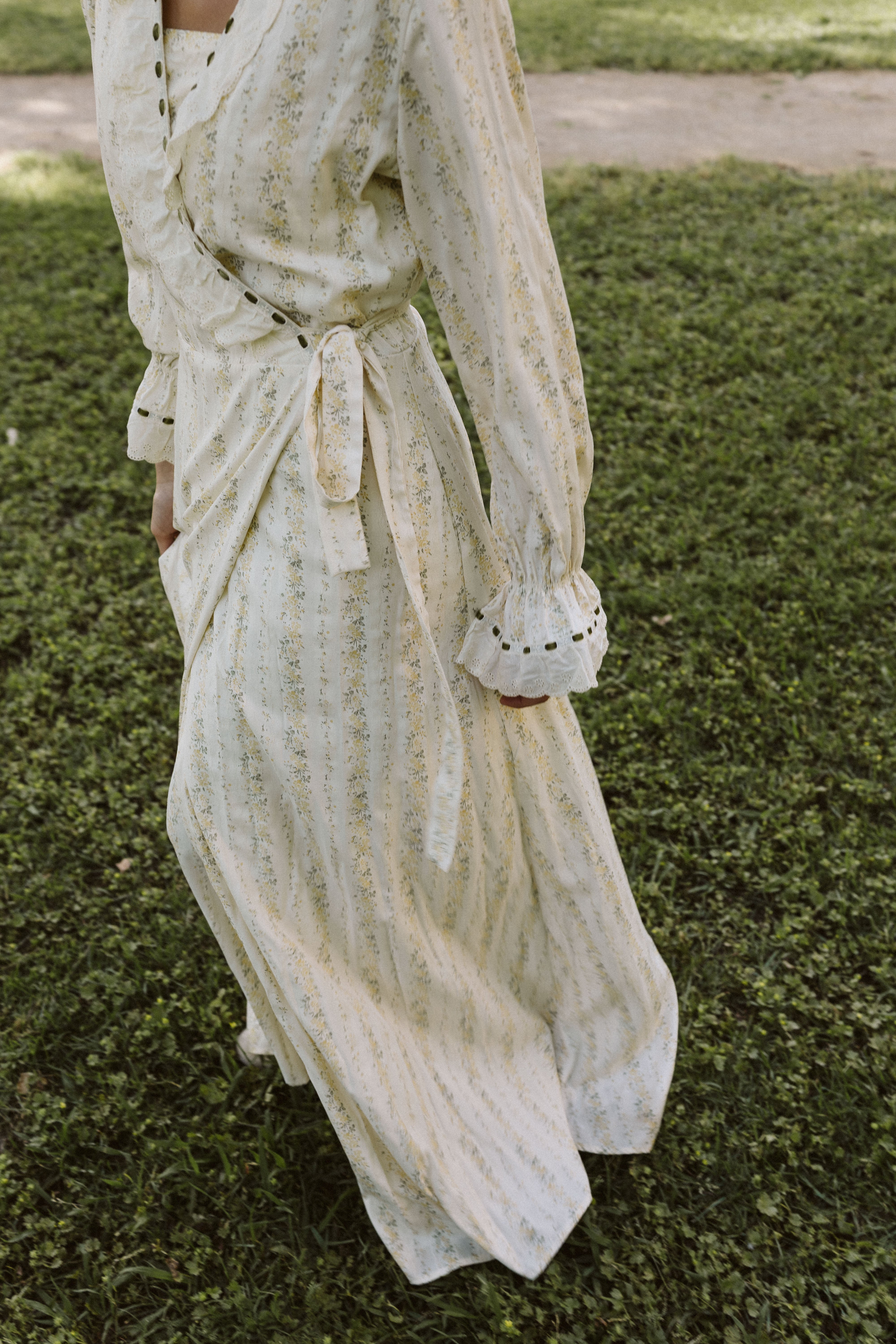 Bata Flores amarillas