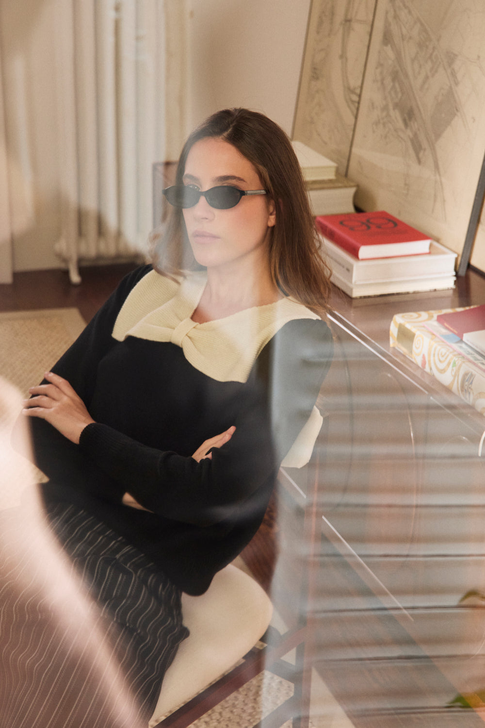 Camisola preta com laço