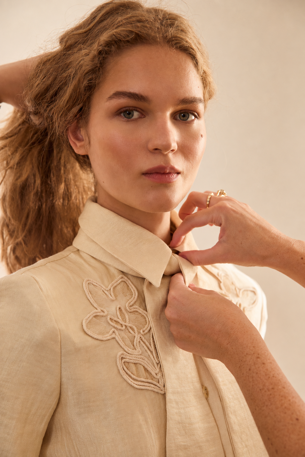 Camisa Liora Crudo