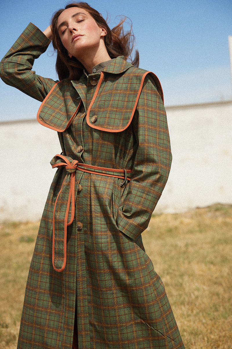 Sobretudo verde Leonora