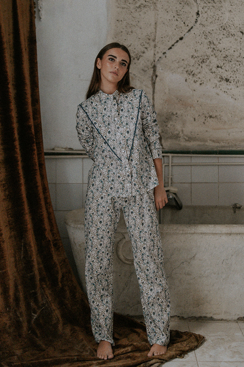 Pijama--de-flores-azul-de-algodón-5