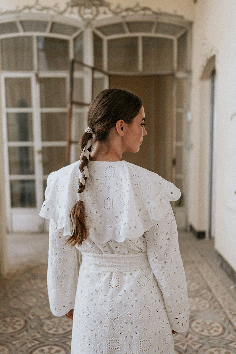 Bata Brocados blanca