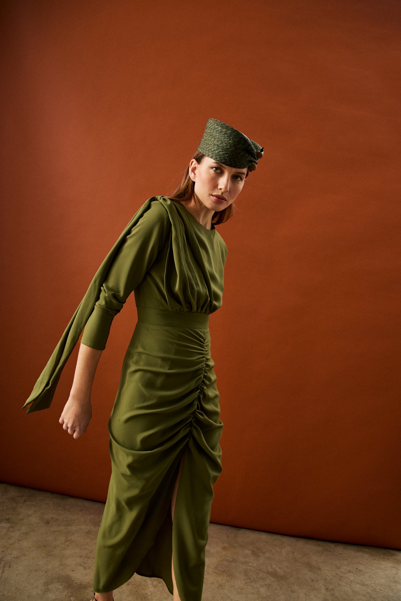 Vestido midi fruncido 